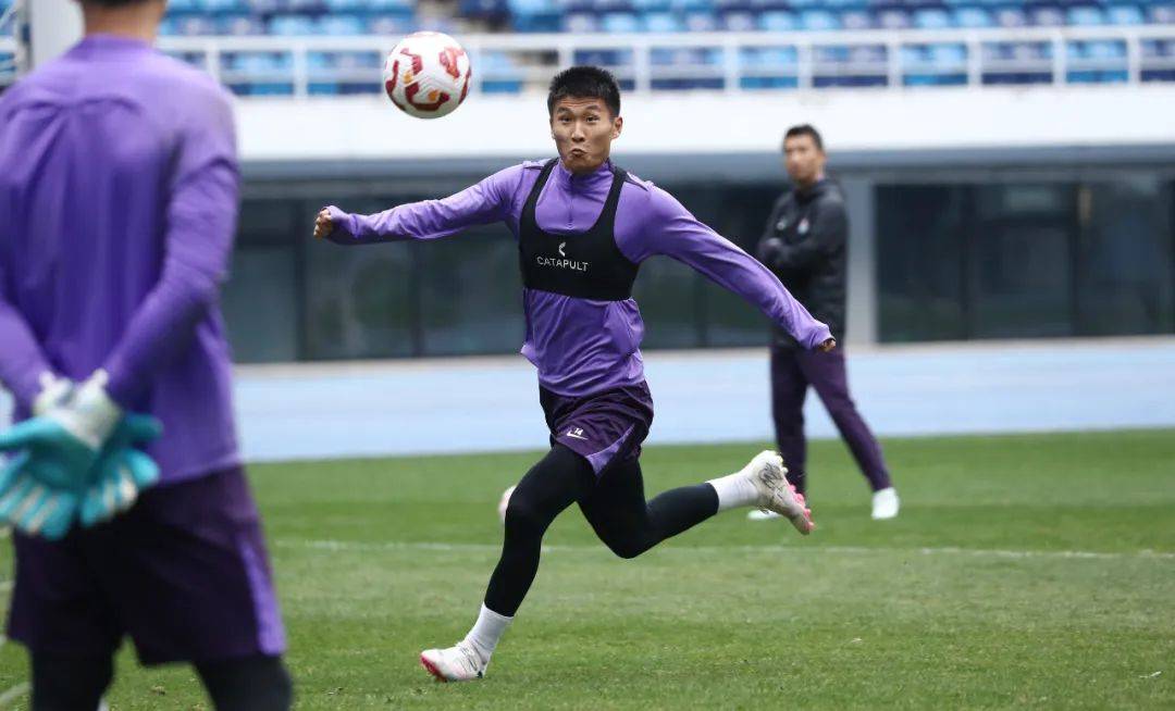 中超球员公开个人训练计划，备战全新挑战的简单介绍