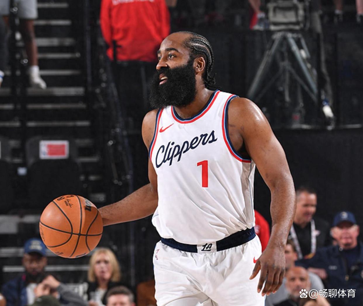 包含凯尔特人主场击败凯旋，泰伦卢成最佳球员的词条