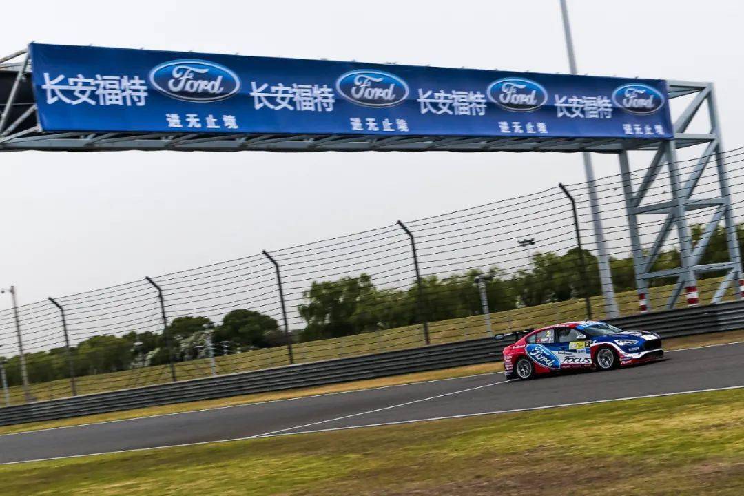 关于申根田径选手问鼎领奖台，实现突破的信息