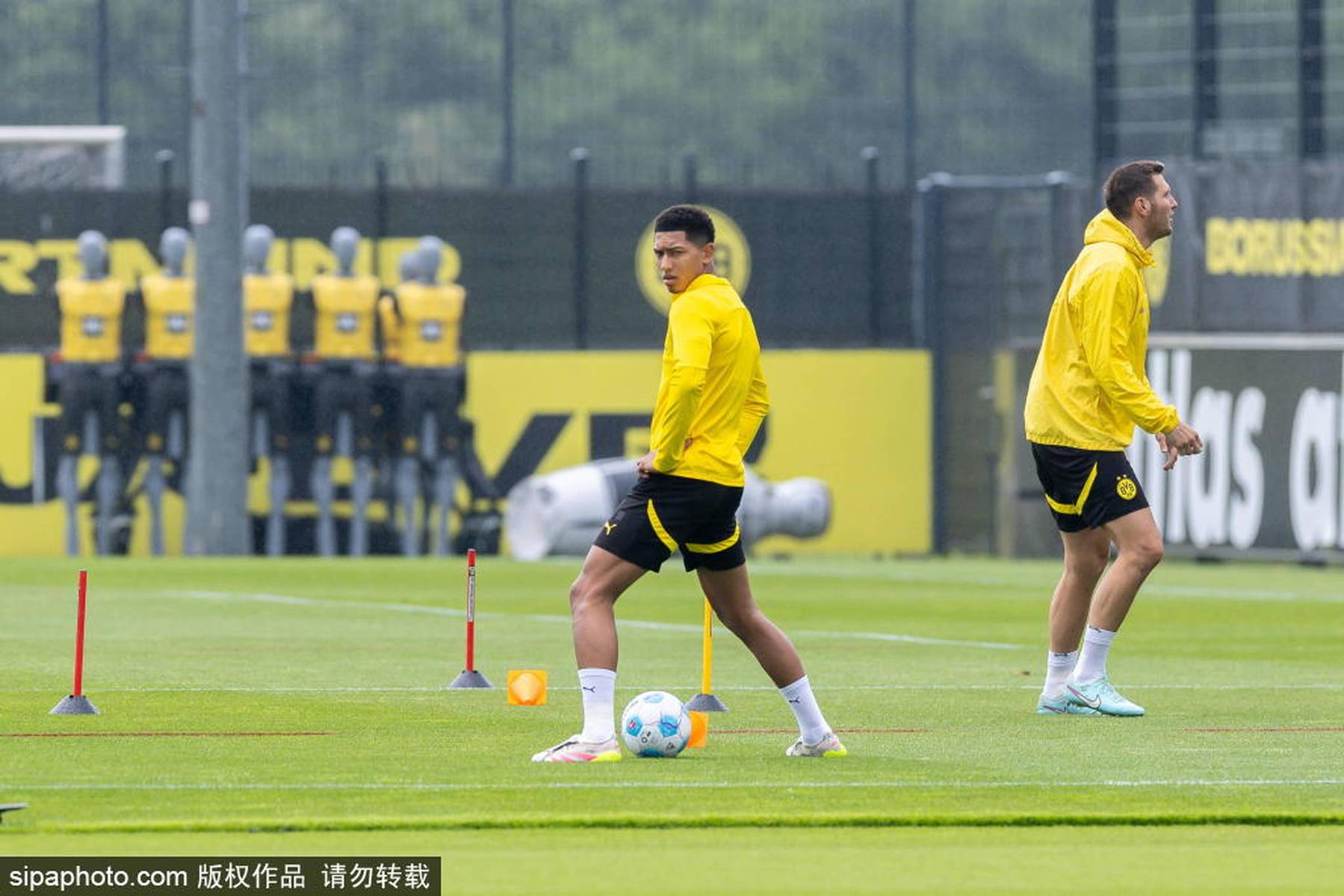 球队备战重要比赛增加训练量