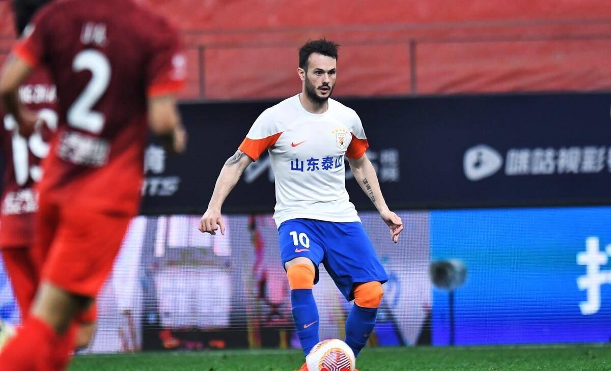 包含主教练战术调整助球队逆转比分的词条