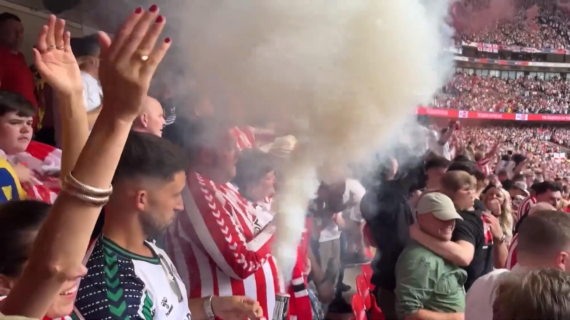 -篮球运动在线上阵，处在各自家宅的球迷热情高涨