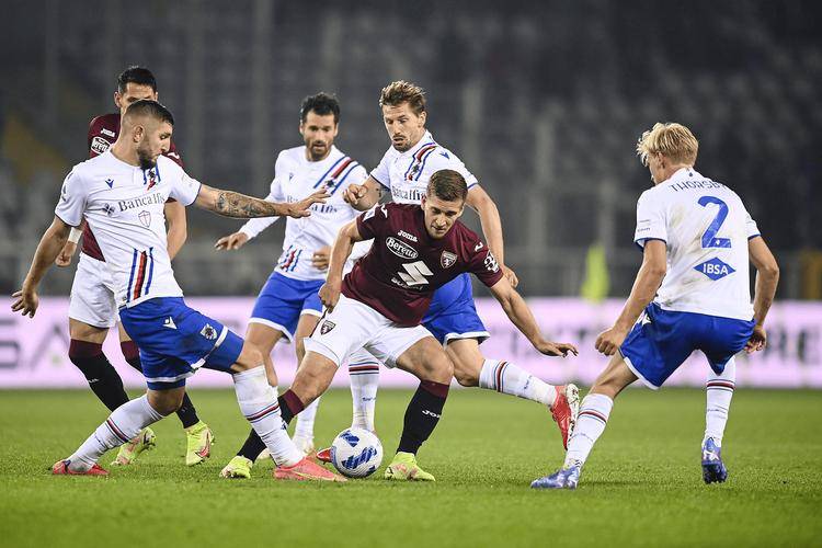 佛罗伦萨客场不敌对手,实力暴露短板需加强 佛罗伦萨客场不敌对手,实力暴露短板需加强