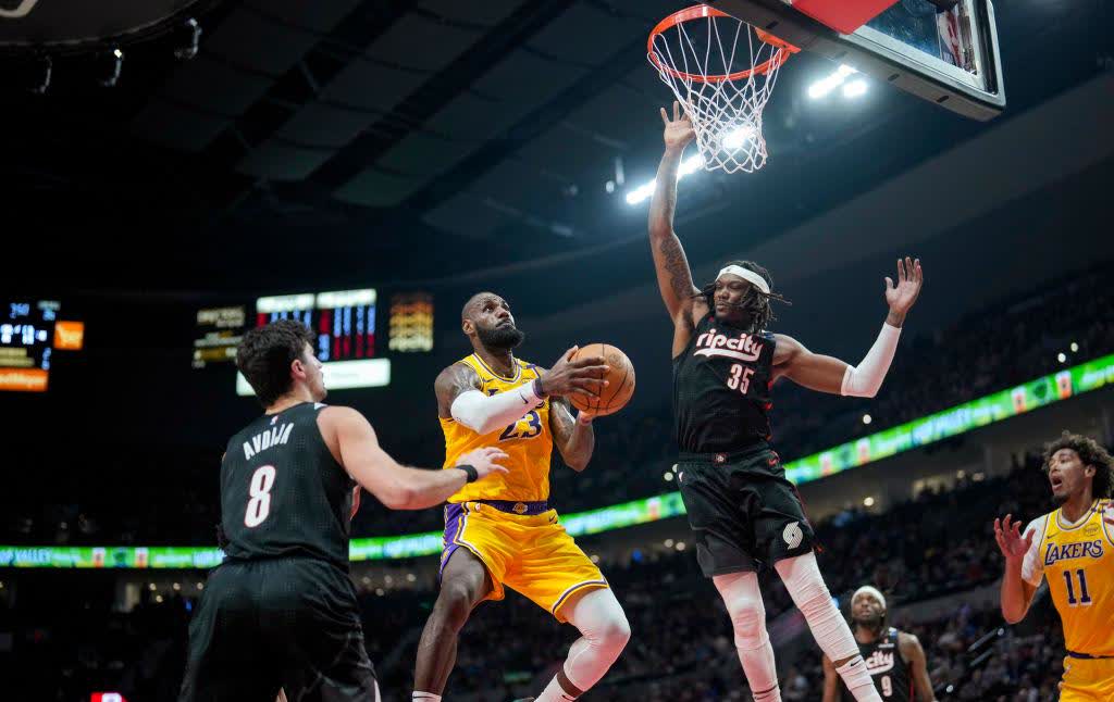 篮网不敌开拓者，遭遇四连败