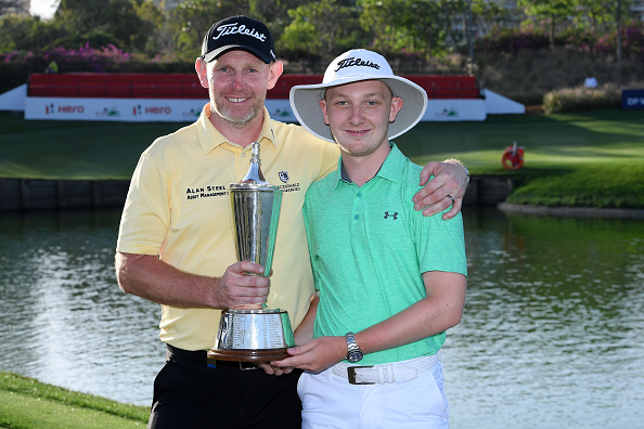 印度运动员排球比赛实现逆袭