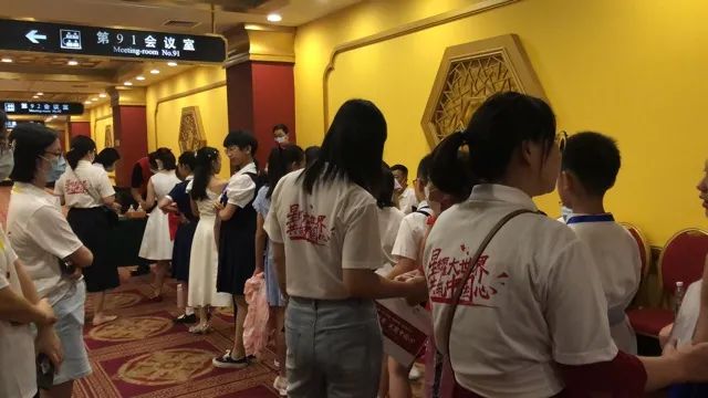 重庆队一路过关斩将,终获胜利! 重庆队一路过关斩将,终获胜利!