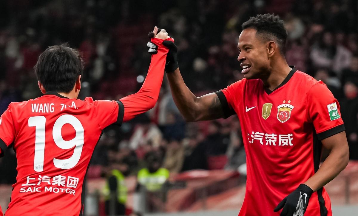 特尔斯特根破门，助力上港战胜对手的简单介绍