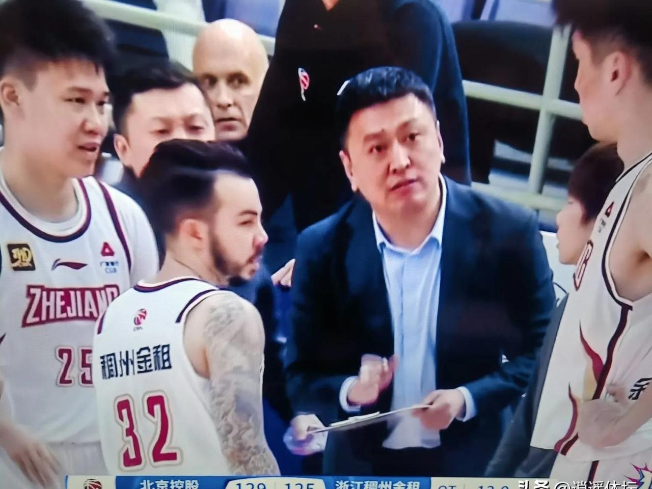 北京男篮惨败于浙江队,状态低迷 北京男篮惨败于浙江队,状态低迷