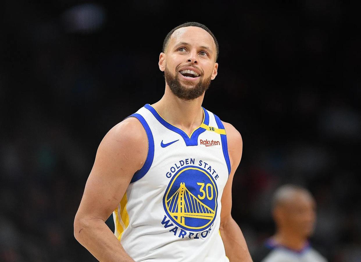 DB彩票官网-勇士大胜火箭，保持主场不败