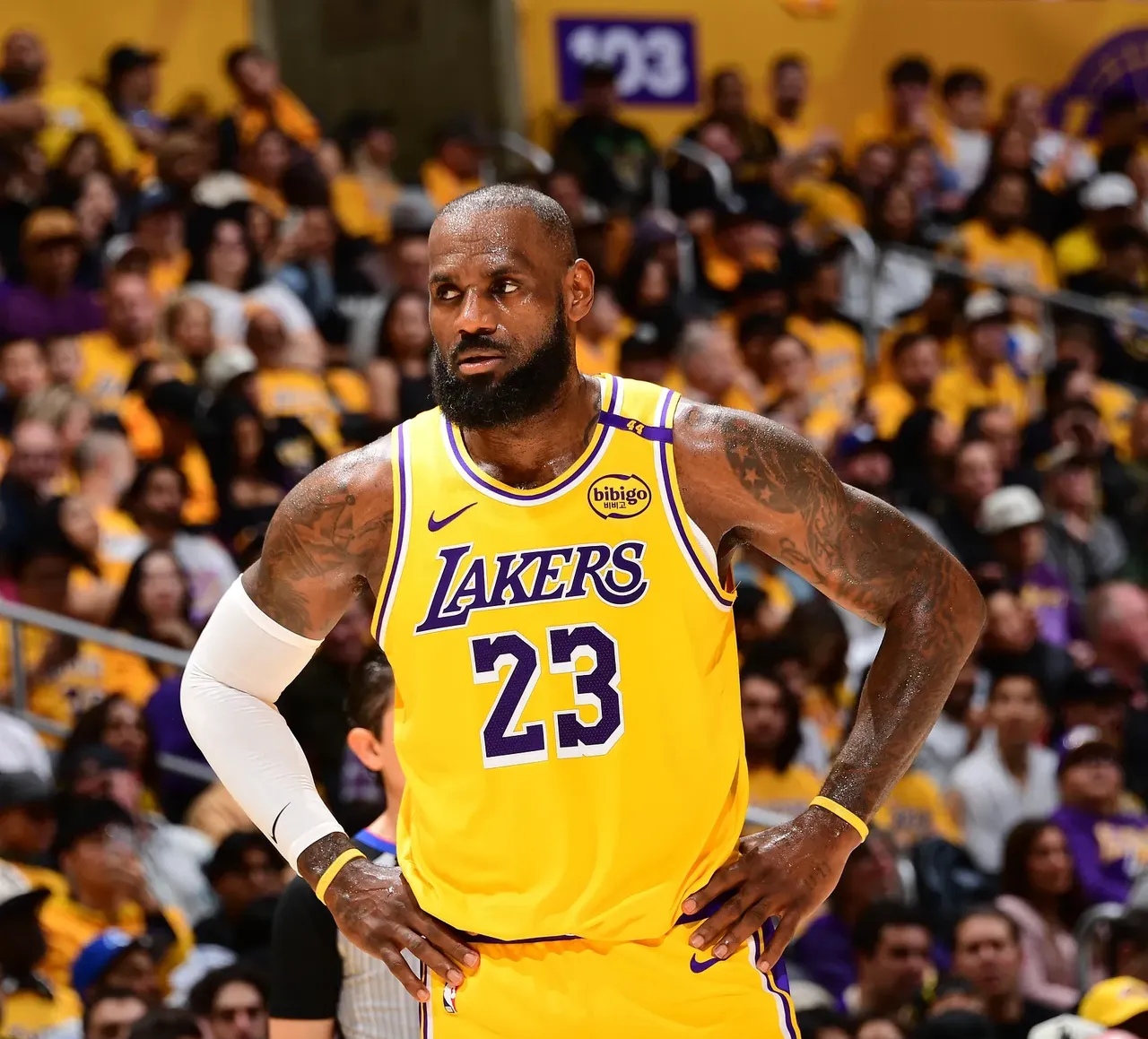 DB彩票试玩-湖人再胜开拓者，夺得六连胜！