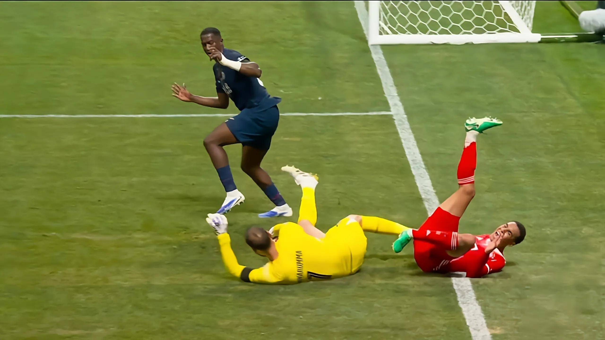 巴黎圣日耳曼1-0拜仁慕尼黑:欧冠1/4决赛首回合拜仁客场告负