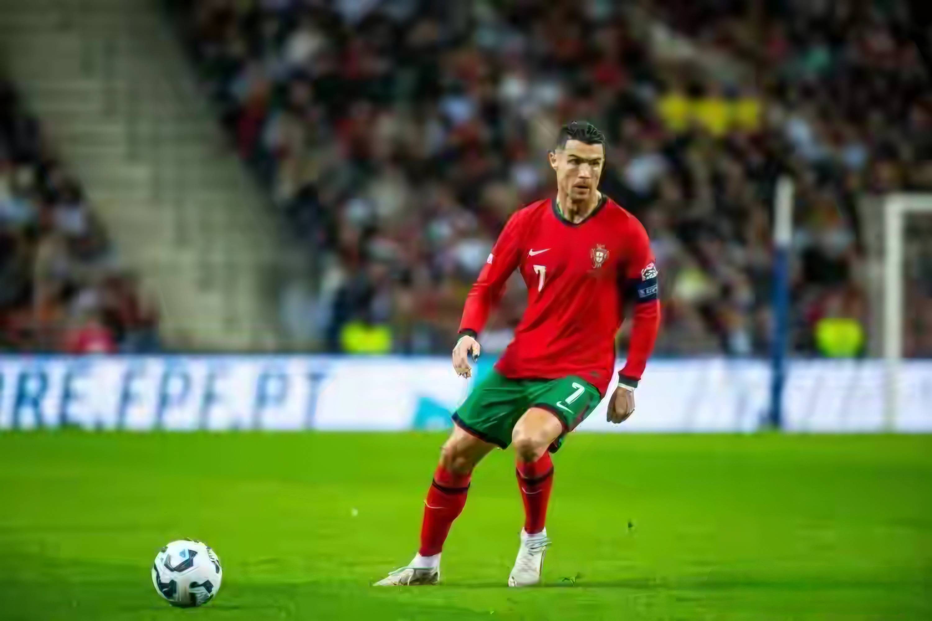 DB game-皇马逆袭！C罗梅开二度，2-1力克曼联晋级欧冠16强的简单介绍