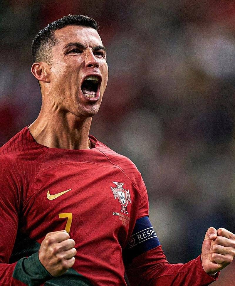 皇马逆袭!C罗梅开二度,2-1力克曼联晋级欧冠16强的简单介绍 皇马逆袭!C罗梅开二度,2-1力克曼联晋级欧冠16强的简单介绍