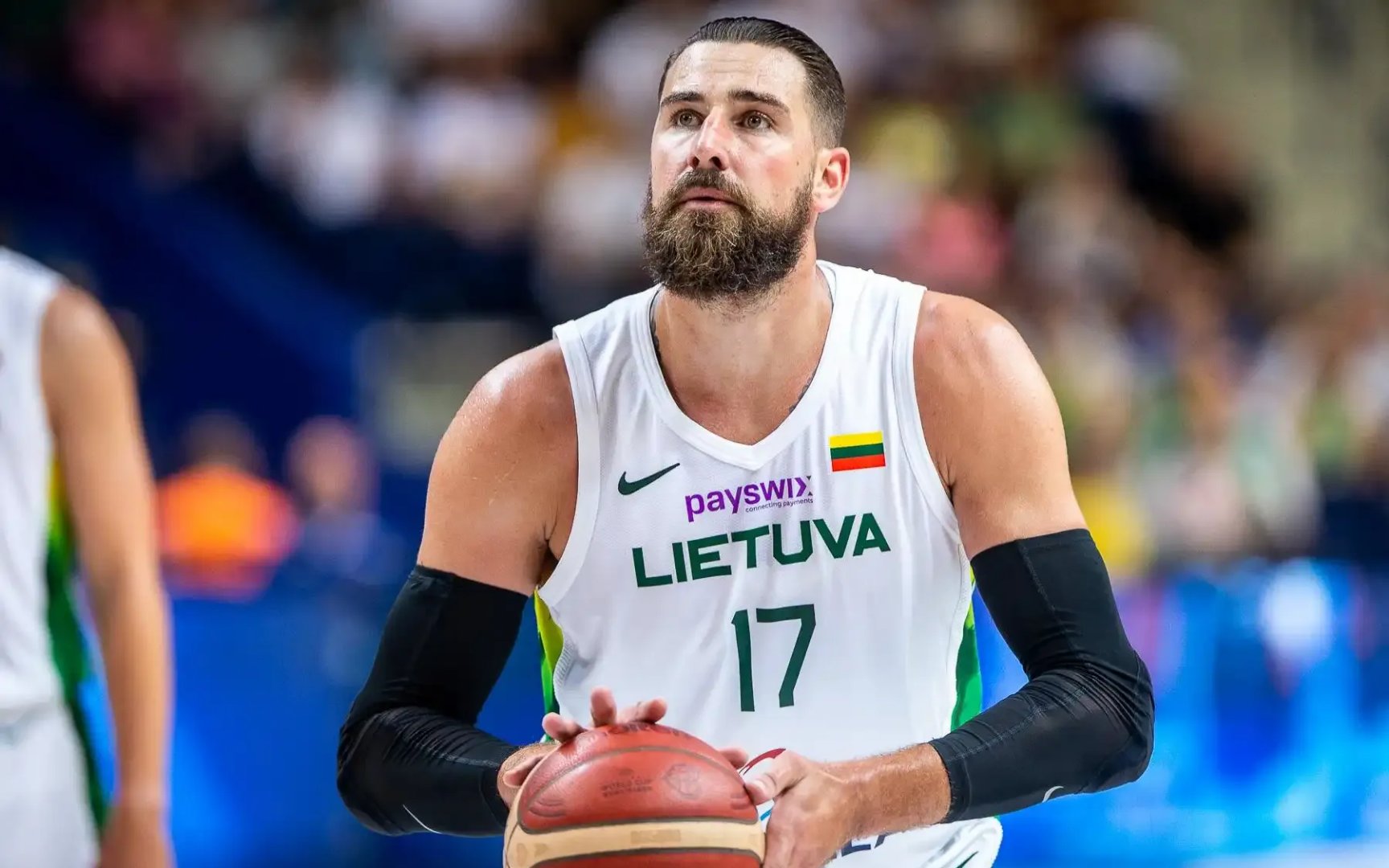 灰熊力克骑士,瓦兰丘纳斯得到24分 灰熊力克骑士,瓦兰丘纳斯得到24分