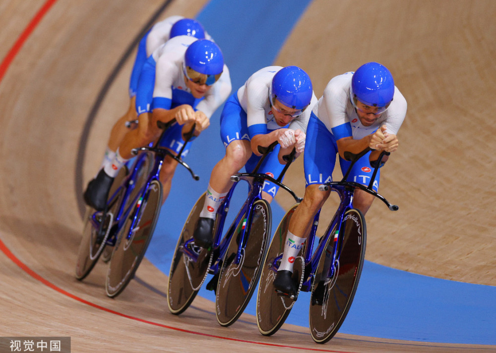 澳大利亚自行车运动员速度惊人，破记录夺冠