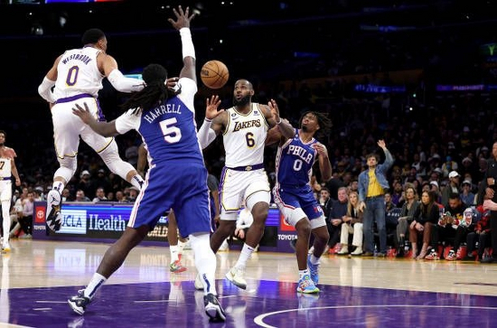 DB彩票官网-关于篮球比赛转播时间变更，粉丝抱怨纷纷的信息